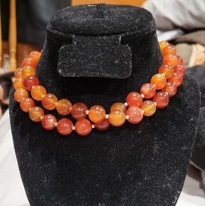 BEAUTIFUL ANTIQUE CARNELIAN BEADED NECKLACE